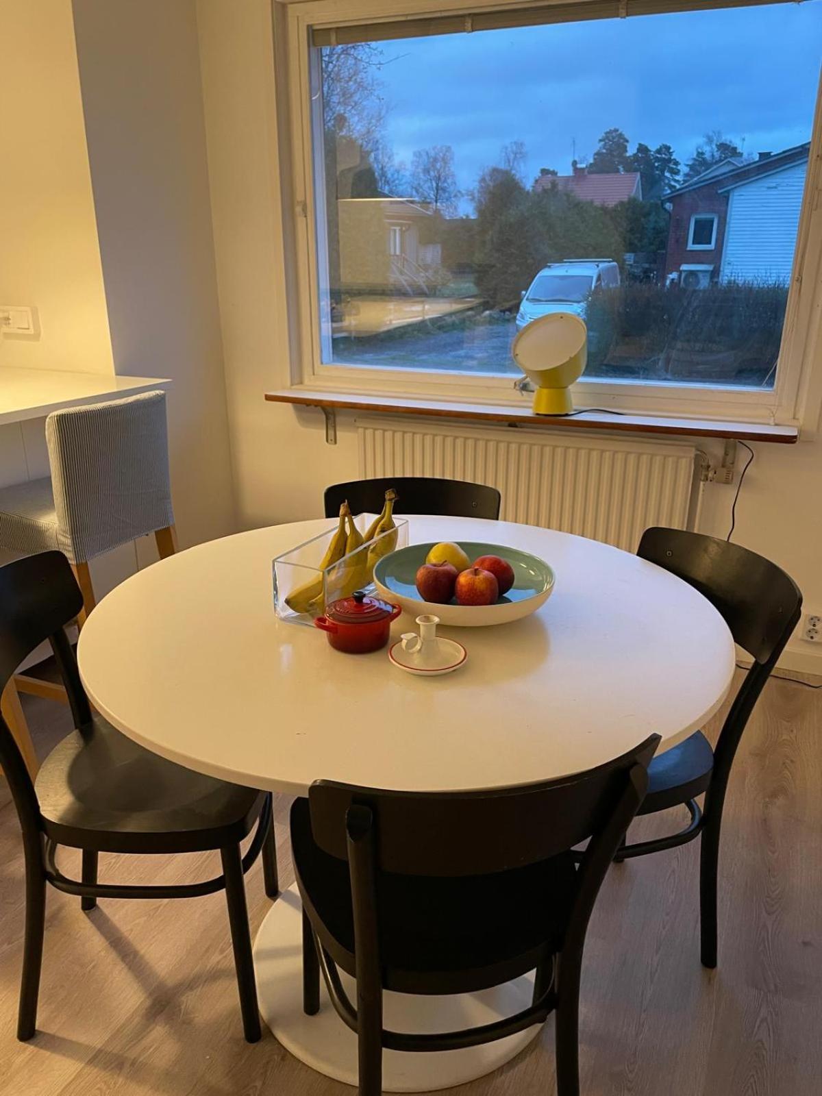 Modern 3 Bed Rooms In Almhult Close To Vaxjo Airport Buitenkant foto