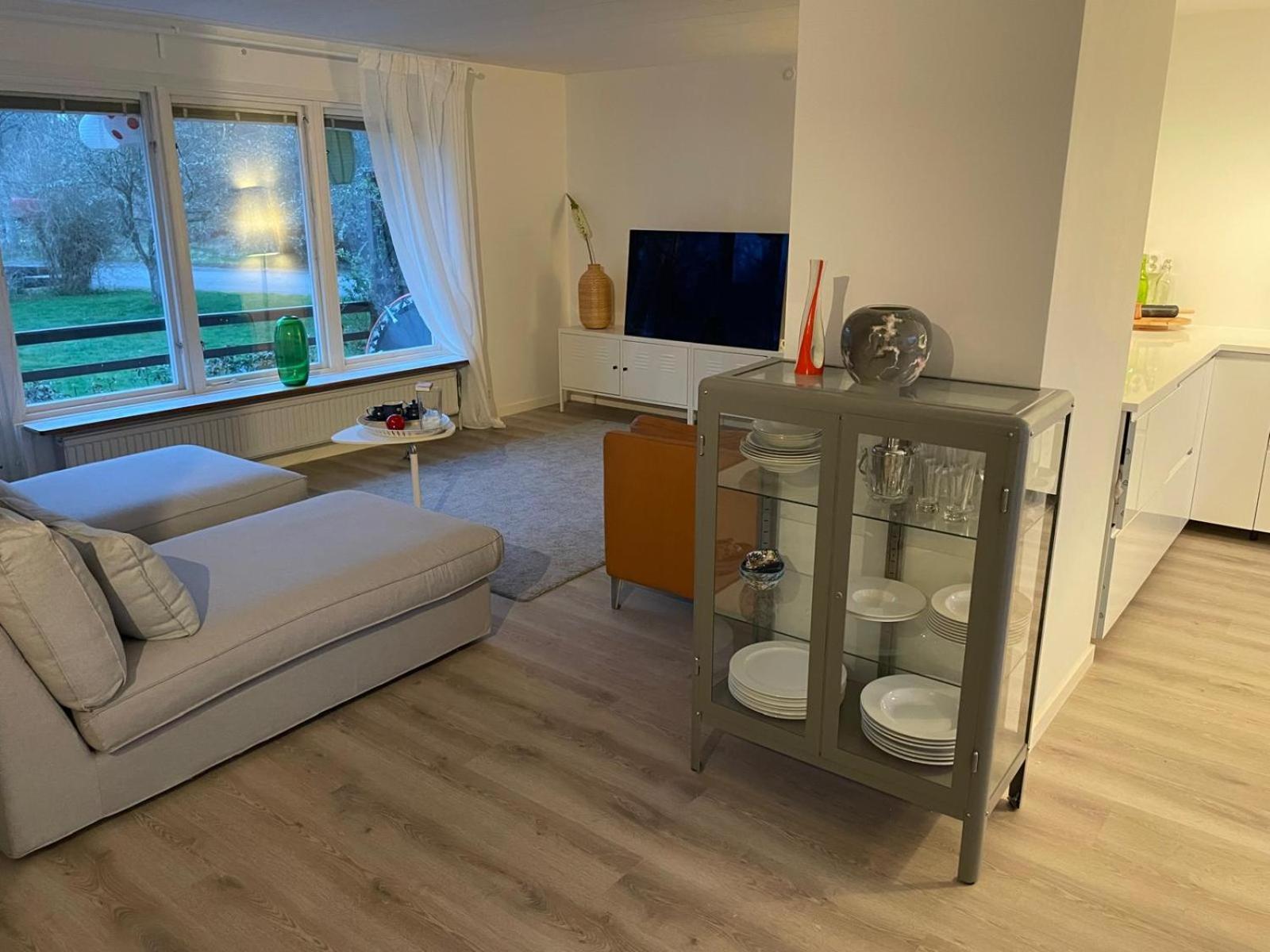 Modern 3 Bed Rooms In Almhult Close To Vaxjo Airport Buitenkant foto